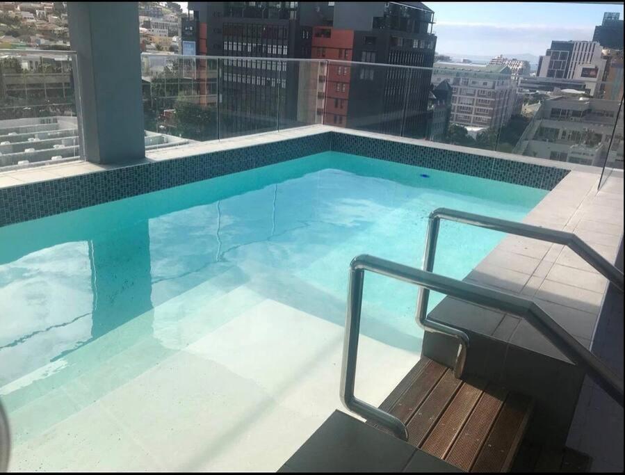 Stunning Studio Apartment In Cbd Cape Town Exterior photo